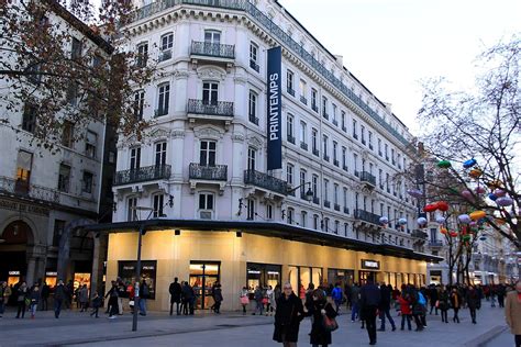 magasin lyon extérieur.